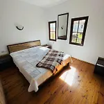 Vila под манастира *